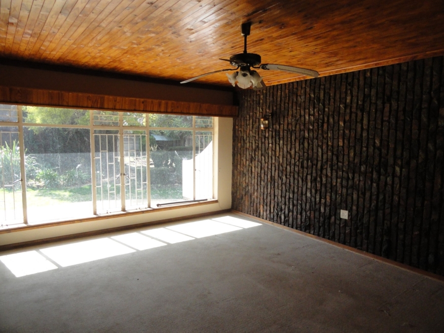 To Let 3 Bedroom Property for Rent in Miederpark North West